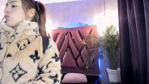 Snapshot of megan_inked_ chatting on 01-03-25, 02:10 online show from 01-03-25, 02:10