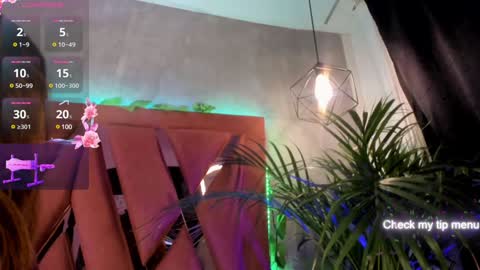 Snapshot of megan_inked_ chatting on 02-01-25, 02:58 online show from 02-01-25, 02:58