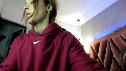 Snapshot of megan_inked_ chatting on 02-02-25, 02:17 online show from 02-02-25, 02:17