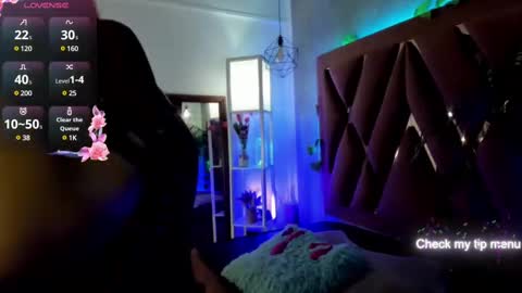 Snapshot of megan_inked_ chatting on 02-22-25, 03:01 online show from 02-22-25, 03:01