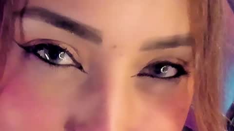 Snapshot of megan_inked_ chatting on 03-08-25, 05:38 online show from 03-08-25, 05:38