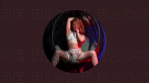 Snapshot of megan_inked_ chatting on 09-12-25, 02:11 online show from 09-12-25, 02:11