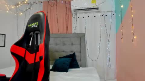 Snapshot of megan_kis9 chatting on 02-11-25, 07:05 megan online show from 02-11-25, 07:05