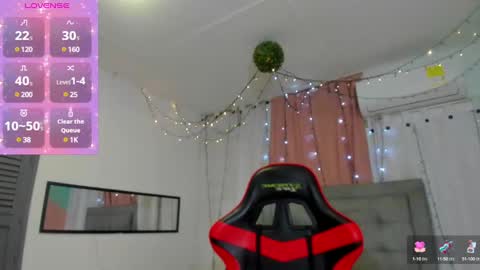 Snapshot of megan_kis9 chatting on 03-01-25, 03:27 megan online show from 03-01-25, 03:27