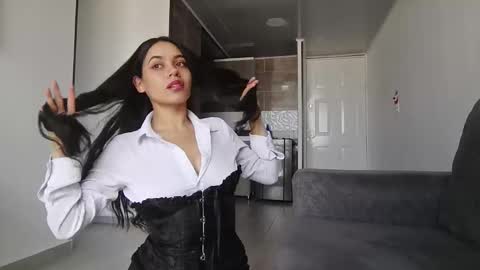 Snapshot of megan_lof chatting on 12-16-25, 04:56 Megan online show from 12-16-25, 04:56