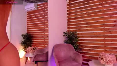 megan_raiin online show from 09-10-25, 08:58