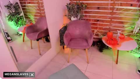 megan_raiin online show from 10-25-25, 07:27
