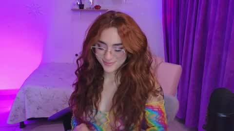                 Laura                 online show from 03-04-25, 11:11