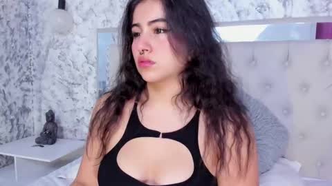 MEGAN  online show from 10-04-25, 11:19