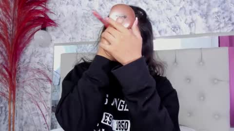 MEGAN  online show from 12-01-25, 11:15