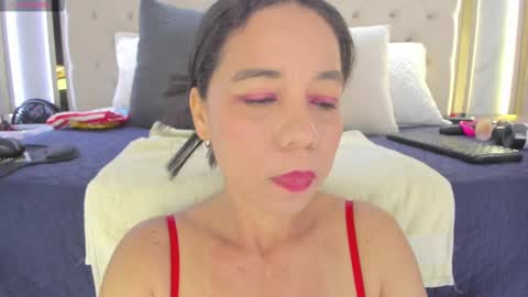 Snapshot of megan_rous2 chatting on 02-13-25, 12:57 megan online show from 02-13-25, 12:57