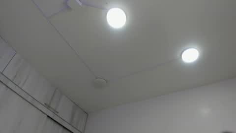 Snapshot of megan_rous2 chatting on 10-28-25, 03:10 megan online show from 10-28-25, 03:10