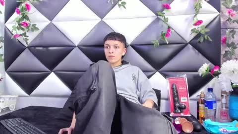 megan_thompsonn_ online show from 09-27-25, 02:38