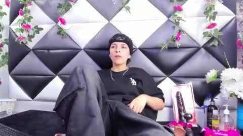 megan_thompsonn_ online show from 10-02-25, 02:18