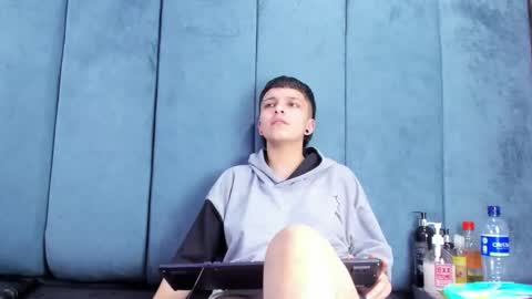 megan_thompsonn_ online show from 03-21-26, 08:19