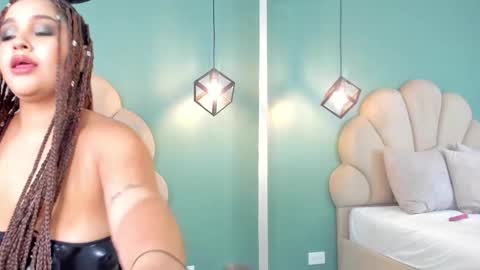 Snapshot of megan_velour chatting on 10-30-25, 10:54 Megan online show from 10-30-25, 10:54