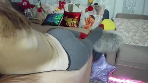 Nicki--------- Welcome to my Room online show from 02-25-25, 06:20