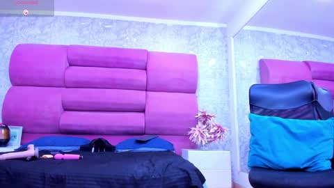 Snapshot of meganfoxxi_ chatting on 01-25-25, 09:57 MeganFOXXI online show from 01-25-25, 09:57