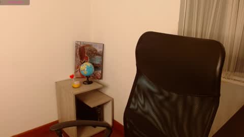 MEGAN online show from 03-04-25, 07:43