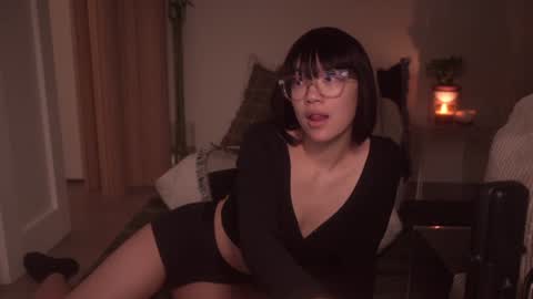 Snapshot of meganmei666 chatting on 12-27-24, 02:47 for more 3 online show from 12-27-24, 02:47