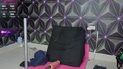 Megan online show from 12-18-25, 11:49