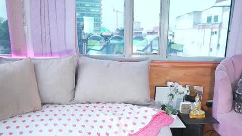 Mara online show from 11-21-25, 01:10