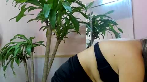 Megan online show from 09-17-25, 12:40