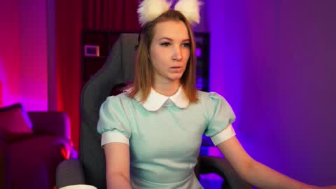 megan online show from 02-01-26, 05:44