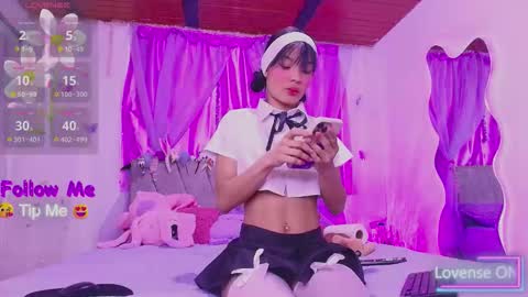 Snapshot of meganrouss7 chatting on 10-10-25, 11:53 Megan online show from 10-10-25, 11:53