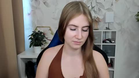 Megan online show from 10-12-25, 11:09