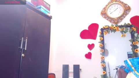 Snapshot of meghan_crouch chatting on 10-28-25, 06:10 MEGHAN online show from 10-28-25, 06:10