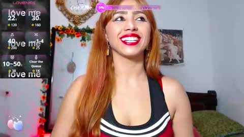 Snapshot of meghan_crouch chatting on 11-05-25, 07:25 MEGHAN online show from 11-05-25, 07:25