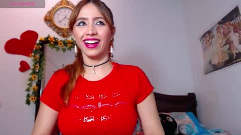 Snapshot of meghan_crouch chatting on 01-08-26, 07:49 MEGHAN online show from 01-08-26, 07:49