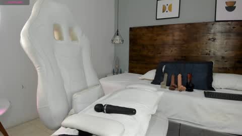 Meghan  online show from 01-28-25, 12:54