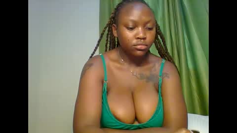 Snapshot of meghan_spice chatting on 09-13-25, 11:21 meghan_spice online show from 09-13-25, 11:21
