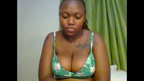 Snapshot of meghan_spice chatting on 09-14-25, 07:13 meghan_spice online show from 09-14-25, 07:13