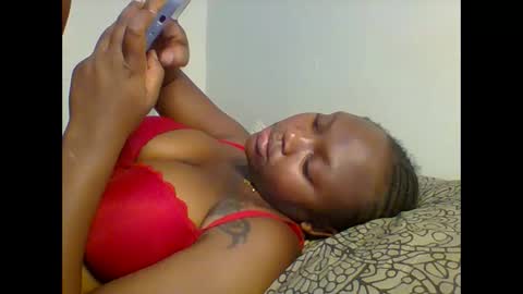 Snapshot of meghan_spice chatting on 10-12-25, 08:19 meghan_spice online show from 10-12-25, 08:19