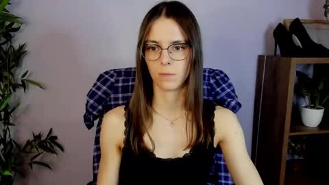 Snapshot of megi_erotic chatting on 03-11-25, 02:51 Megi online show from 03-11-25, 02:51