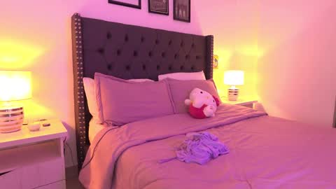 meiis3 online show from 11-11-25, 10:21