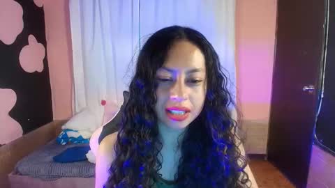Snapshot of meisy_latina_ chatting on 02-27-26, 10:21 meisy_latina_ online show from 02-27-26, 10:21
