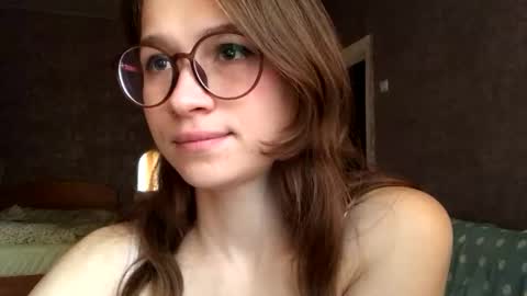 Snapshot of mekyy_no_neko chatting on 09-27-25, 11:48 Mekyy online show from 09-27-25, 11:48