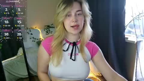 Snapshot of mel_nelson chatting on 06-16-26, 09:12 Mel online show from 06-16-26, 09:12