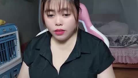 mela7386 online show from 04-18-26, 04:00