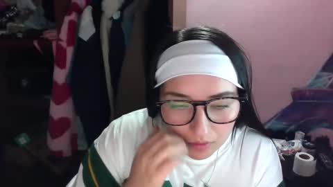 melani1103 online show from 11-04-25, 01:48