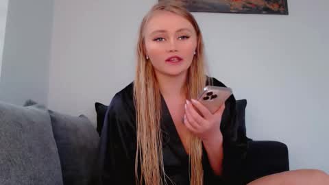 Melania online show from 11-11-25, 12:27