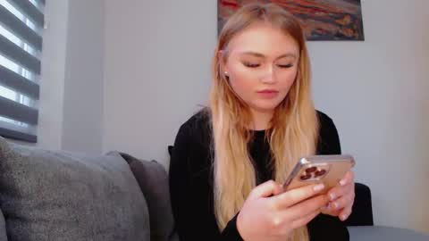 Melania online show from 01-08-26, 01:24