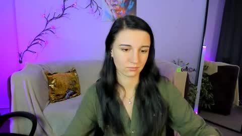 melani_bumm online show from 09-17-25, 12:07