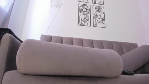 melani greyy online show from 10-28-25, 09:17