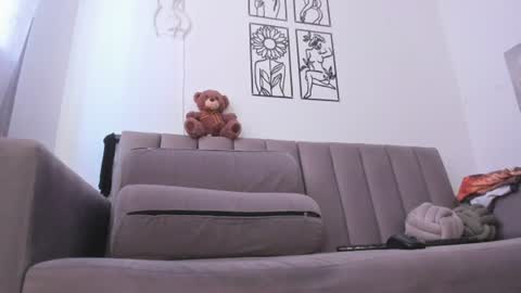 Snapshot of melani_greyy chatting on 07-04-26, 10:27 melani greyy online show from 07-04-26, 10:27