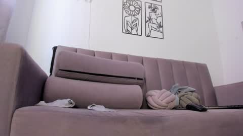 Snapshot of melani_greyy chatting on 07-17-26, 10:36 melani greyy online show from 07-17-26, 10:36